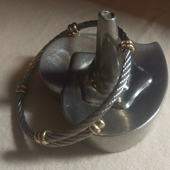 🛍5 for $25🛍Gold and Silvertone bracelet - Picture 3 of 5